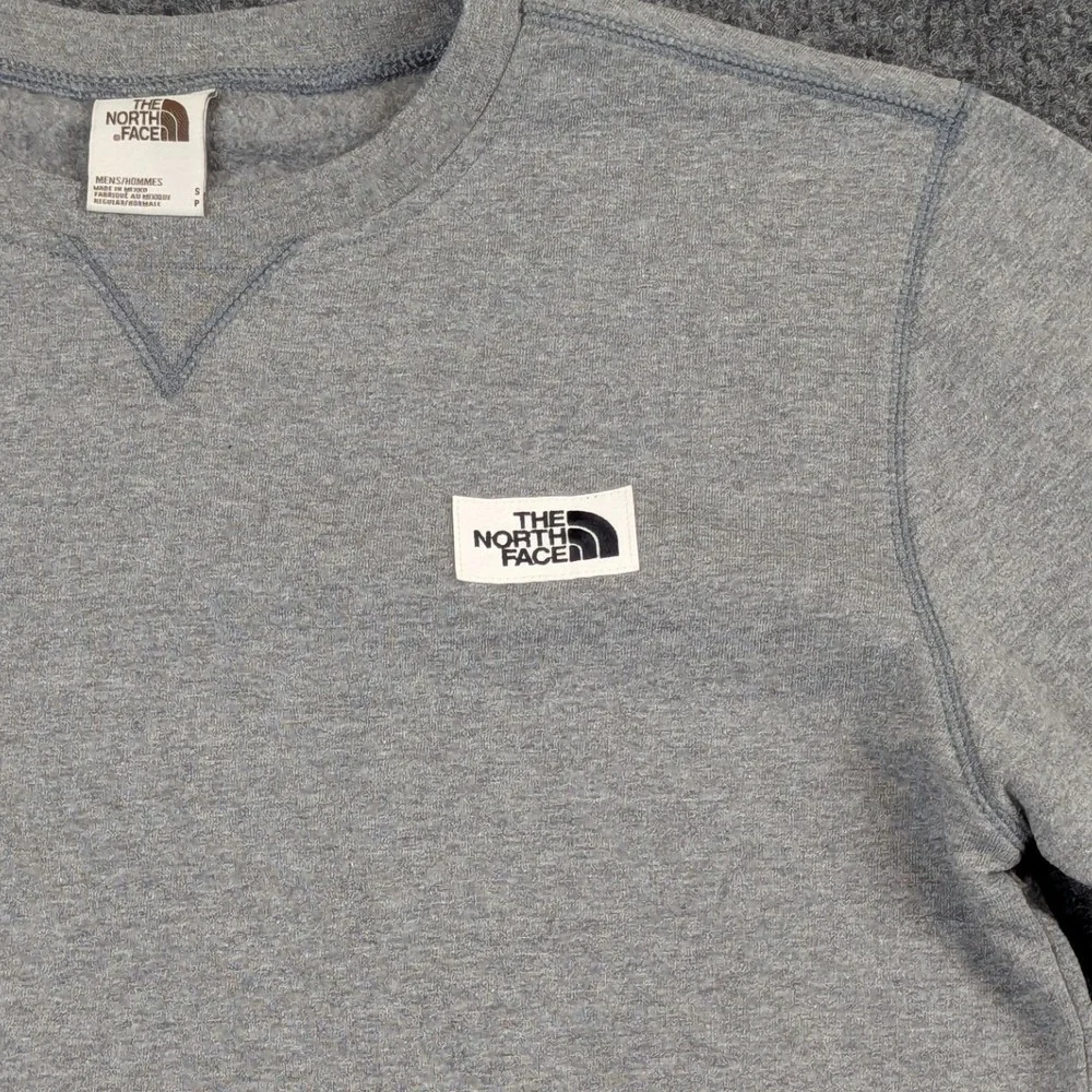The North Face Mens Crewneck Sweatshirt Heather Gray Logo Fleece Small